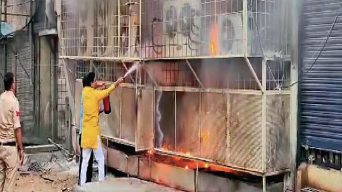 भोपाल होटल आग, मौत के मुहाने से लौटे 150 लोग, JCB से दीवार तोड़कर हुआ रेस्क्यू