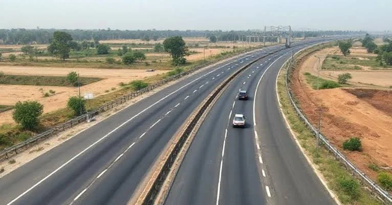 उज्जैन देवास रोड परियोजना से बदलेगी तस्वीर, 18 करोड़ की सौगात