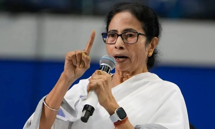 पश्चिम बंगाल सत्ता बदलाव में ममता को झटका, BJP ने बदला पूरा खेल