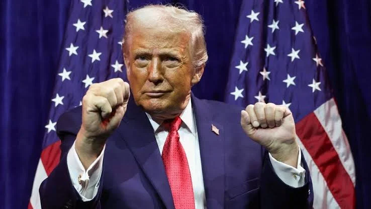 Donald Trump Tariff Threat: डिजिटल टैक्स लगाने वाले देशों को 100% टैरिफ की चेतावनी, बढ़ा व्यापारिक तनाव