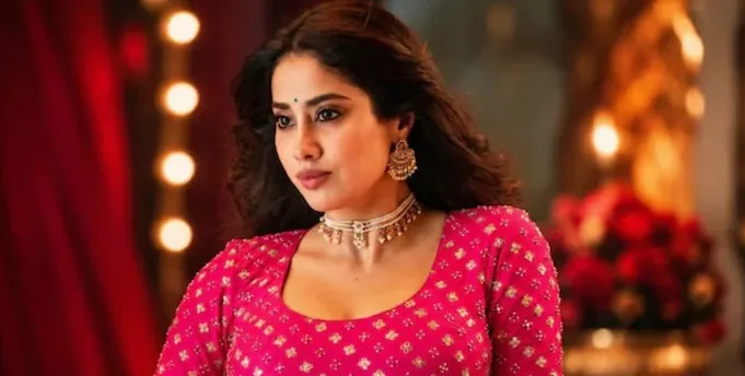 पेड्डी विवाद के बीच फिल्म की कमाई शानदार, लेकिन जान्हवी कपूर के किरदार पर उठा बड़ा सवाल