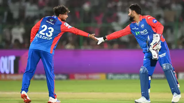 Rishabh Pant Kuldeep Yadav Trade से मचा धमाल, दिल्ली और लखनऊ ने किया बड़ा खिलाड़ी अदला-बदली सौदा