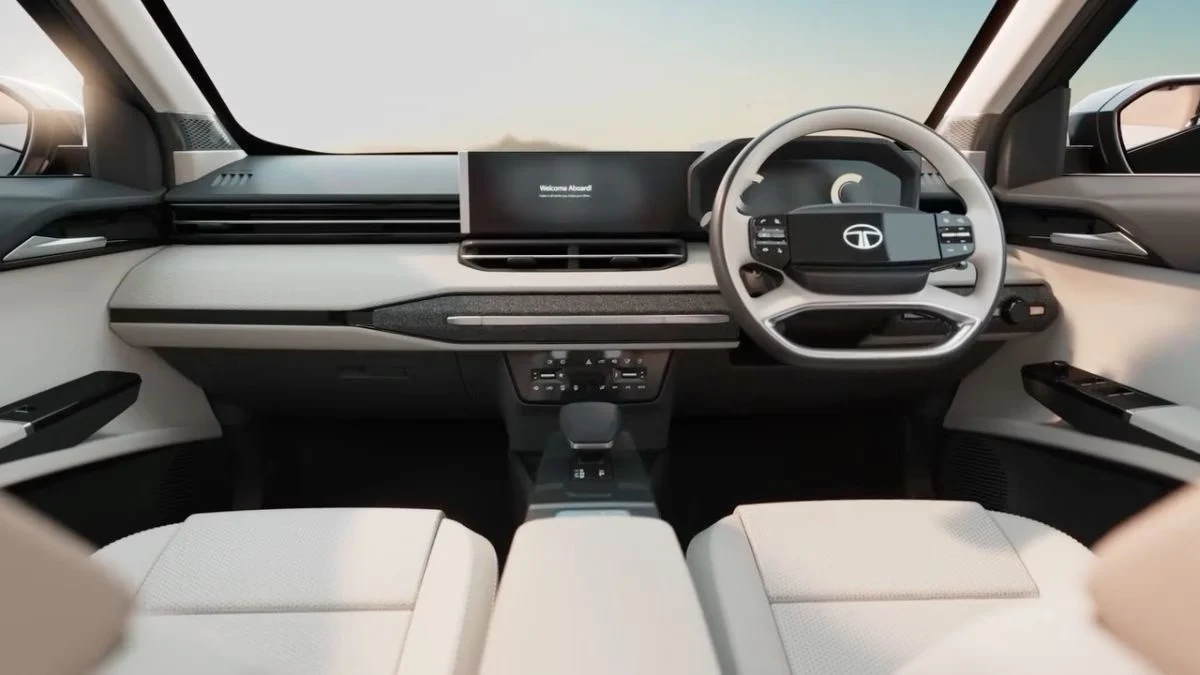 Tata Sierra EV Interior पहली बार आया सामने, शानदार फीचर्स और प्रीमियम केबिन ने बढ़ाया इंतजार