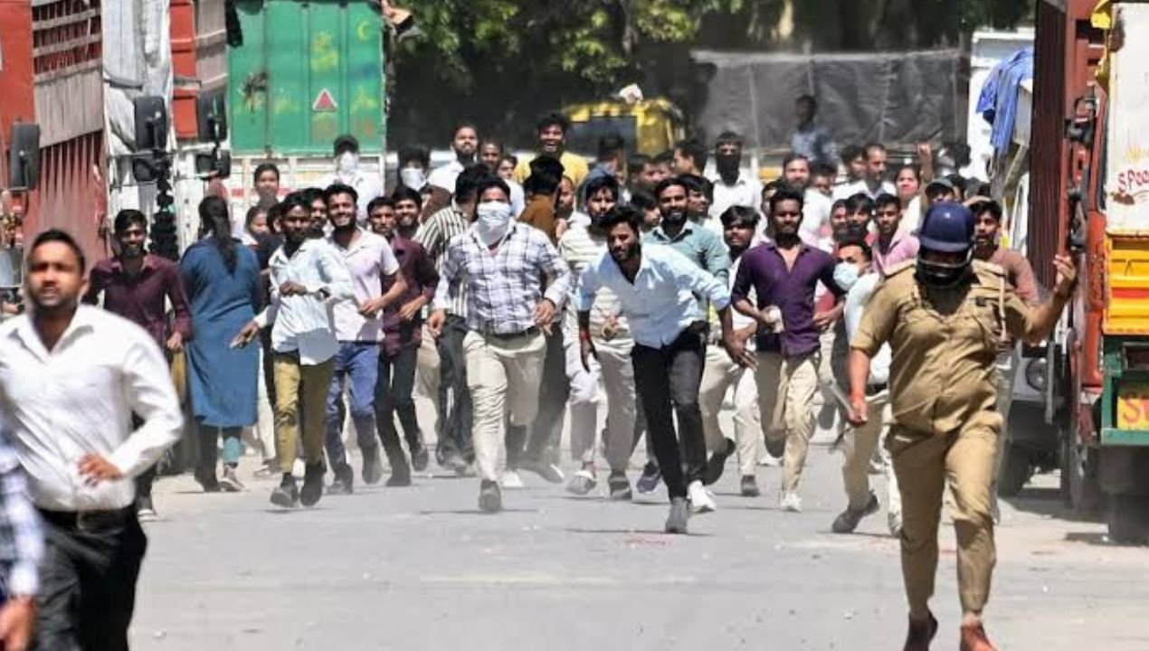 नोएडा मजदूर प्रदर्शन के बाद 53 दिन जेल में रहे कामगार, अदालतों ने 84% जमानत मामलों में दी राहत