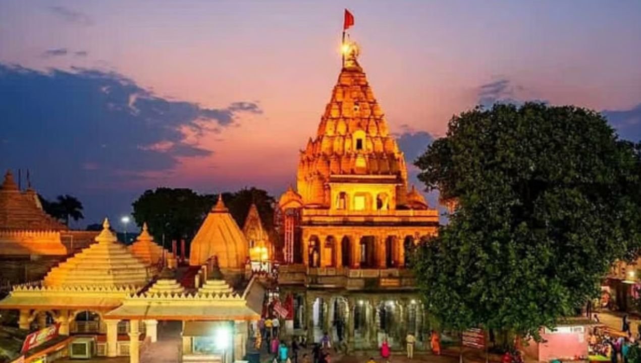 श्रावण के अंतिम सोमवार उज्जैन महाकाल मंदिर में उमड़ा आस्था का सैलाब