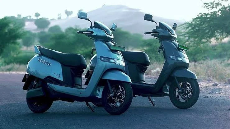 EV Two Wheeler Sales July 2026 में TVS सबसे आगे, Ola और Ather की बिक्री में आई बड़ी गिरावट