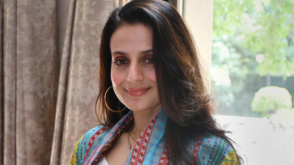 अमीषा पटेल ने फीमेल एक्ट्रेसेस की बड़े एंटरेज पर साधा निशाना, कहा प्रोड्यूसर्स का खर्च डे 1 कलेक्शन से भी ज्यादा है