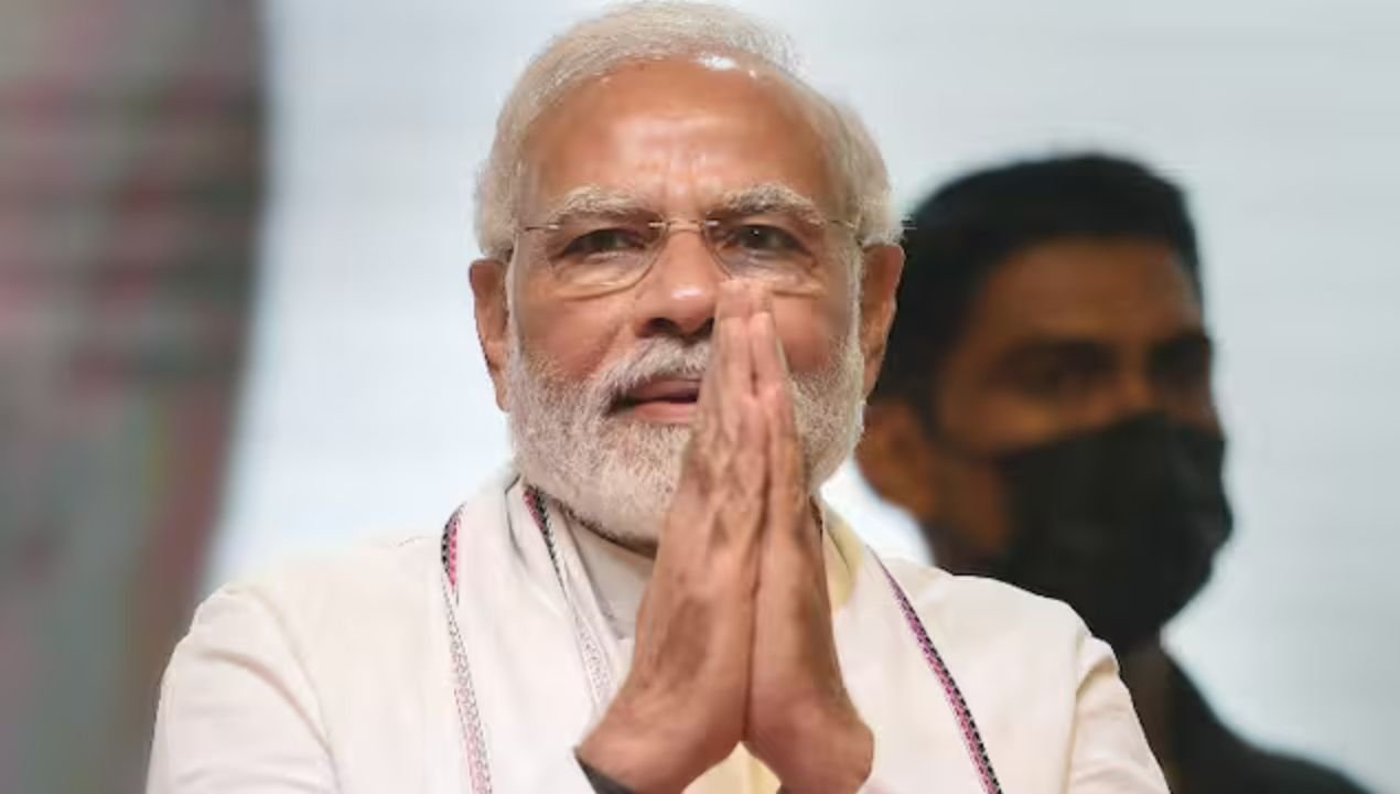 मोदी जन्मदिन पर फिर उठे सरकारी प्रचार खर्च के सवाल, गुजरात में नौ दिन के आयोजन पर 14 करोड़ से ज्यादा खर्च