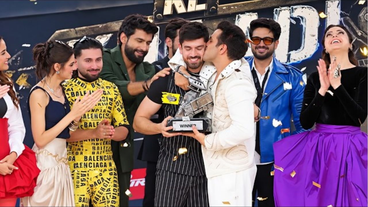खतरों के खिलाड़ी 15 विनर बने अविनाश मिश्रा, जीती 20 लाख की ट्रॉफी, बोले- खुद को साबित करने निकला था, खुद पर यकीन लेकर लौटा
